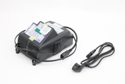 Nilfisk Accessoires 80532414 Hochfrequenz-Batterieladegerät 24V / 13A für SB50R